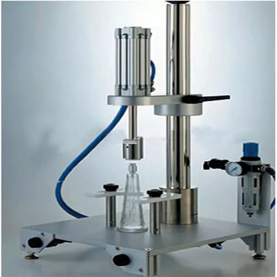 PLC-Parfüm-Schraubverschließmaschine pneumatisch angetriebene Multi-Funktion