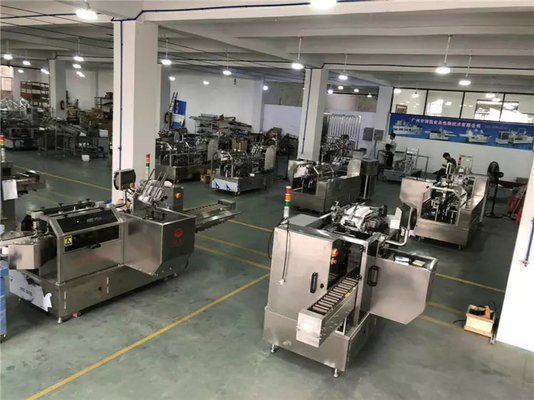 Hochgeschwindigkeits-kompakte automatische Kosmetikverpackungsmaschine