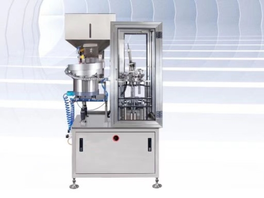 Automatische Füllmaschine aus Edelstahl 20-700 Ml Anpassbar 40-70 Flaschen / Min